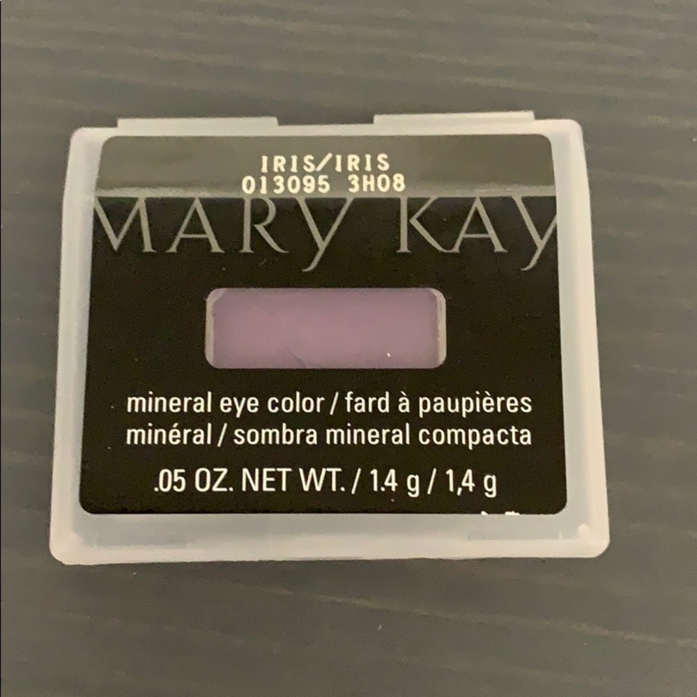 Mary Kay Iris eye shadow